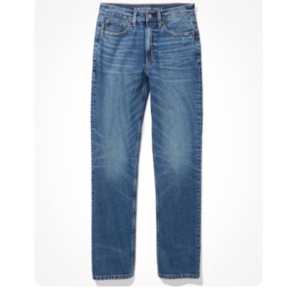 American Eagle Outfitters Straight Leg Jeans in Medium Blue Wash